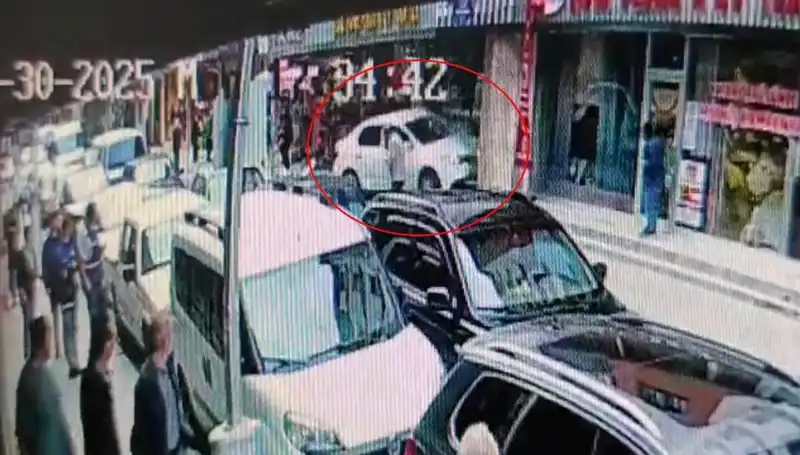 Alkollü Sürücü Sokağa Dalınca İki Çocuk Hayatını Kurtardı