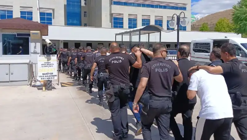 Ankara'da Haraç Çetesi Cezaevine Gönderildi: Avukatlar da İçinde