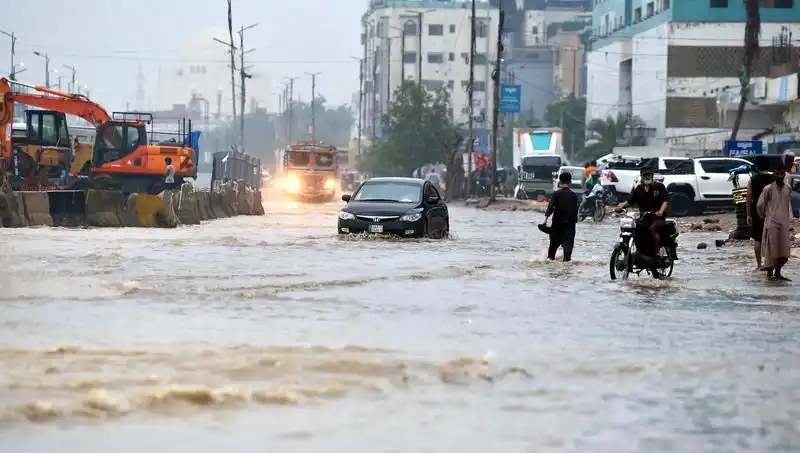 Pakistan’da Muson Yağmurlarının Yol Açtığı Felaket: Ölü Sayısı 785’e Ulaştı