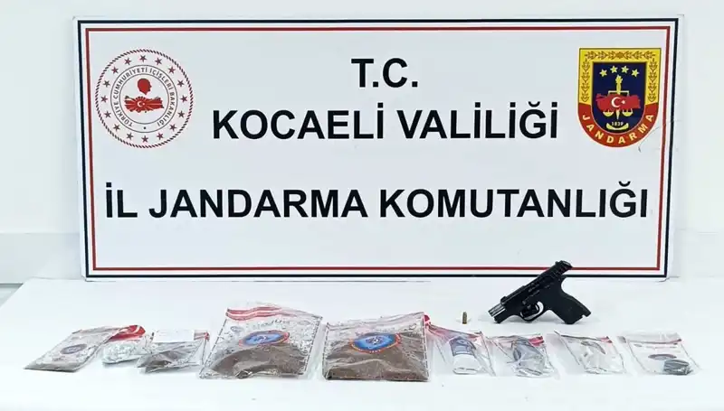 Kocaeli'de Uyuşturucu Operasyonu: 20 Kilo Esrar ve Gözaltılar