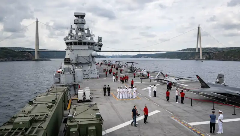 TCG Anadolu, Sarayburnu’ndan Ayrıldı: Denizlerde Yeni Bir Dönem Başlıyor