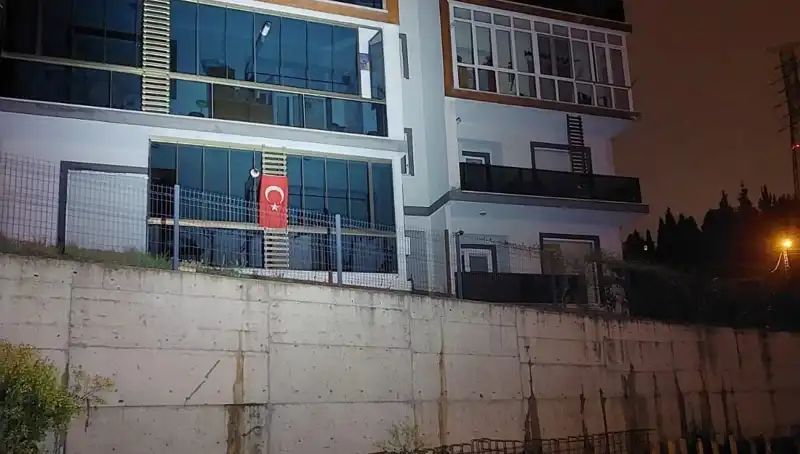 Sakarya'da 4 Katlı Apartman, Güvenlik Nedeniyle Tahliye Edildi!