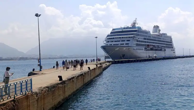 Alanya, ABD'li Turistlerin Gözdesi Oldu: Kruvaziyer İle Gelenler Coştu!