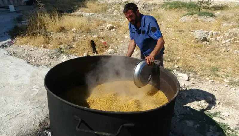 Her Yıl Gelenek Haline Gelen Aylık Festivaller: Kazanlar Kaynamaya Başladı!