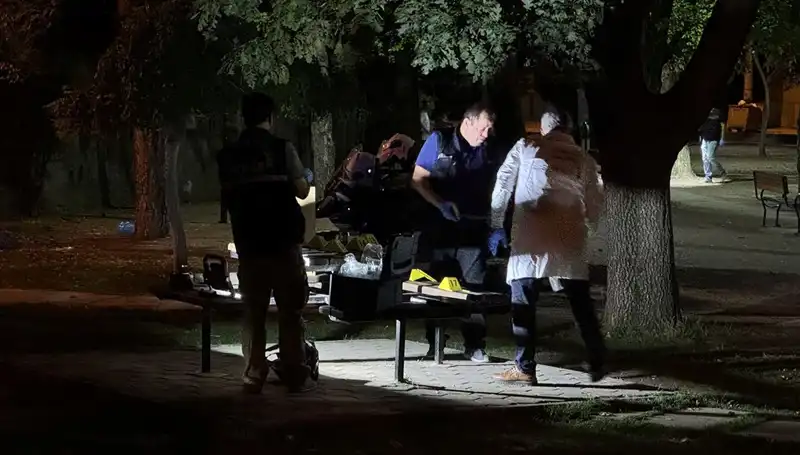 Husumet Kanlı Bitti: Sıcak Sokaklarda Bir Ölü İki Yaralı!
