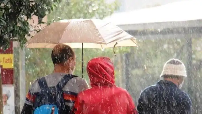 Aydın'da Sağanak Yağış Beklentisi: Meteoroloji'den Acil Uyarı Geldi