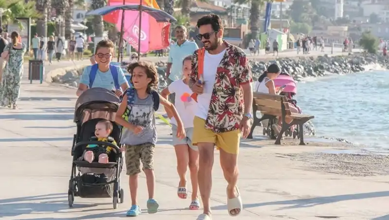 "Ne Olacak Halim" Filminde Performansıyla Parlayan Oyuncular Kimler?