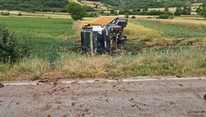 Tokat’ta Devrilen Kamyonun Şoförüne Kötü Haber: Hayatını Kaybetti
