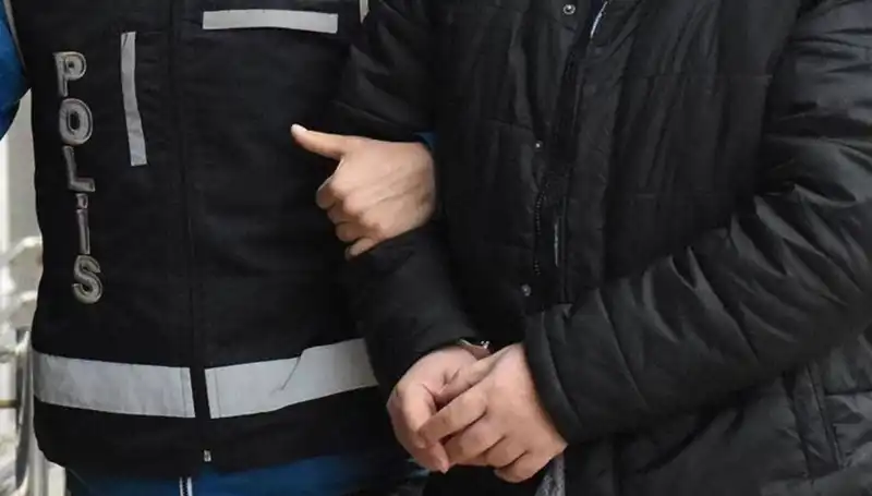 Emniyet ve TSK'da Şok FETÖ Operasyonu: Gözaltındaki Yüzlerce Kişi Var!