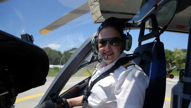 Türkiye'nin İlk Kadın Ambulans Helikopter Pilotundan İlham Verici Hikaye