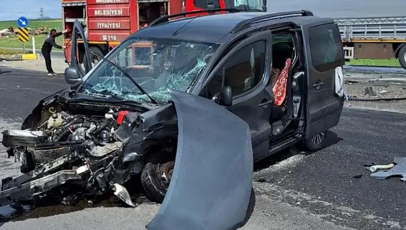 Ankara Yolunda Feci Kaza: Üç Kişi Yaralı!
